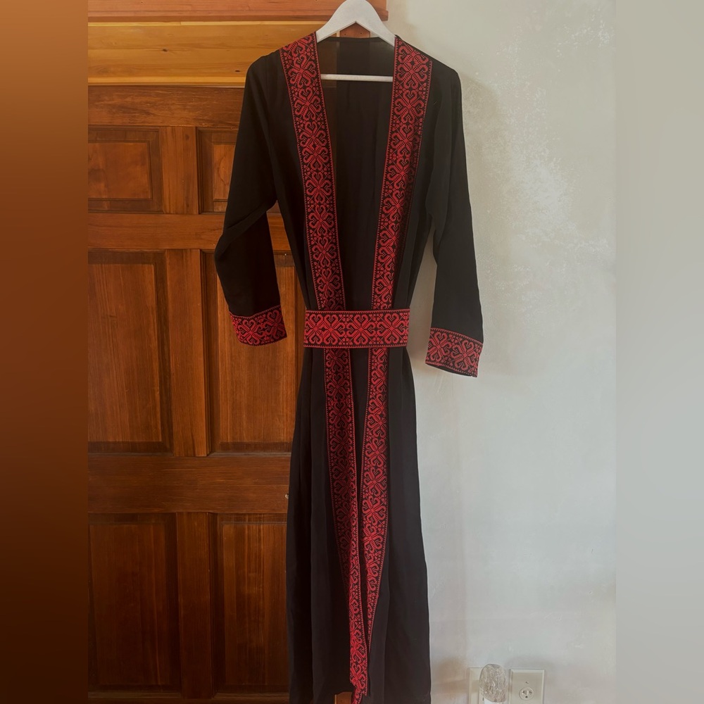 Beautiful Embroidered Robe - Picture 3 of 5